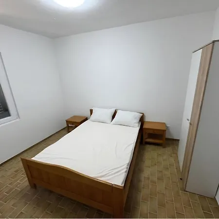 Habjan Apartman Pag Town